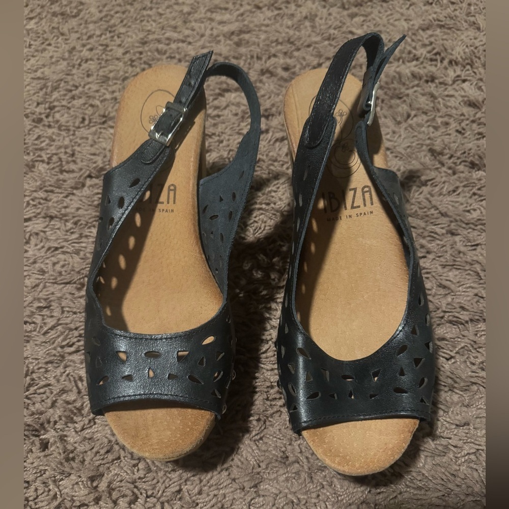 Ibiza Women's Black Wedge Sandals Size 39 Minimalist Coastal Summer